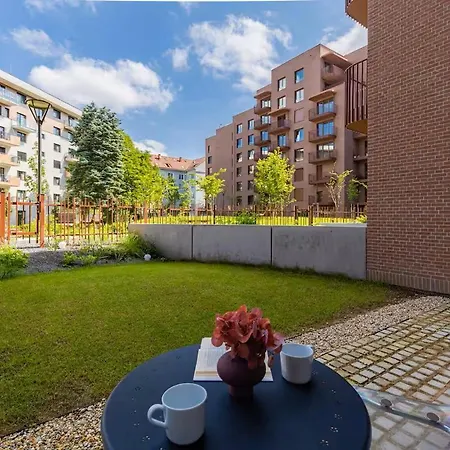 Apartment Modern Hidden Oasis In *