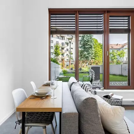 Apartment Modern Hidden Oasis In Pressburg